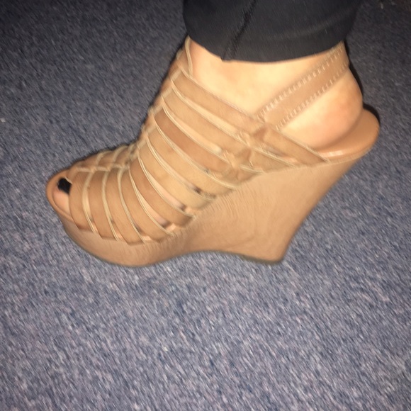 MOSSIMO SUPPLY CO WEDGES - Picture 3 of 3