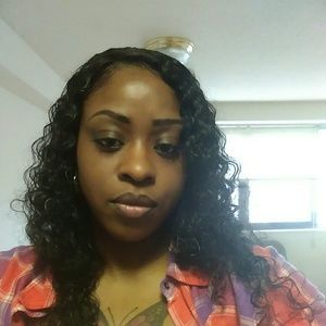 Meet your Posher, Candice