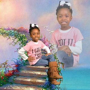 Meet your Posher, Sharon