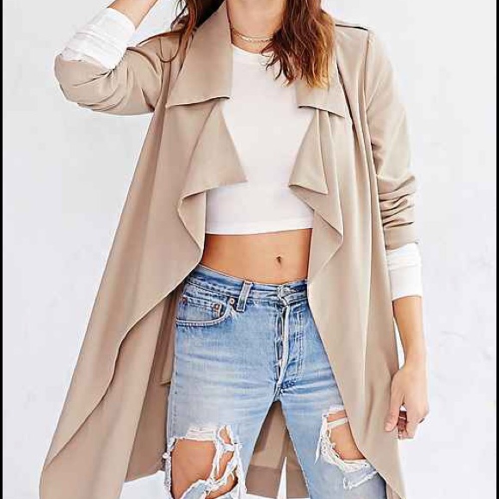 Unif Flasher Drapey Trench