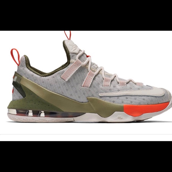 🌺LEBRON JAMES LOW LIMITED EDITION. Size 13 - Picture 2 of 5
