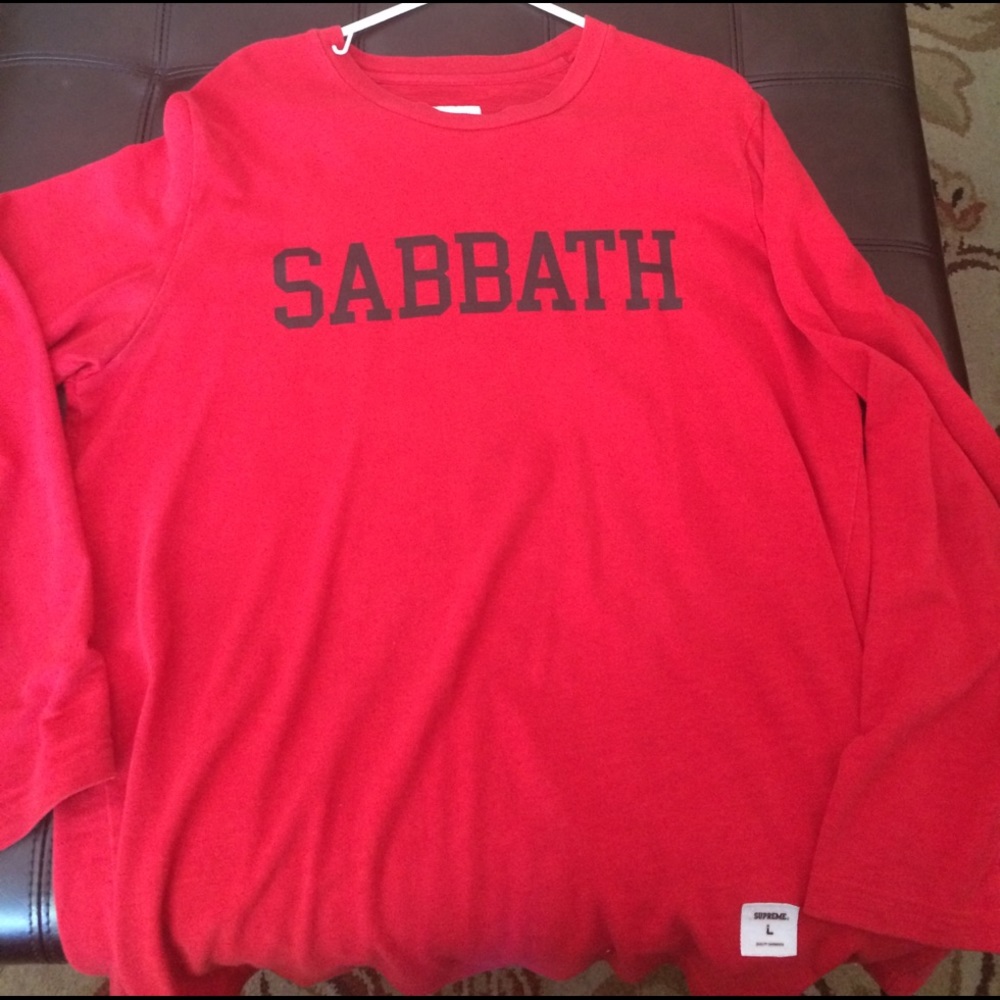 Red supreme sabbath long sleeve size:Large