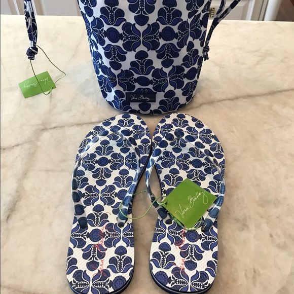 flip flops - Picture 1 of 2