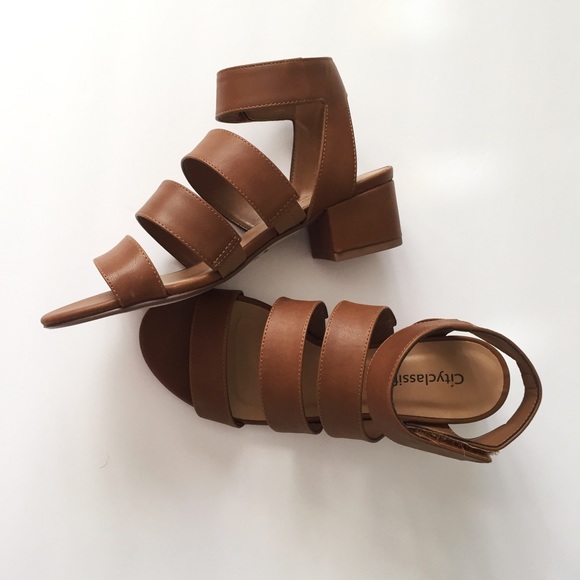 ❤️ Cognac strappy Velcro sandal 1 LEFT!!!! - Picture 3 of 8