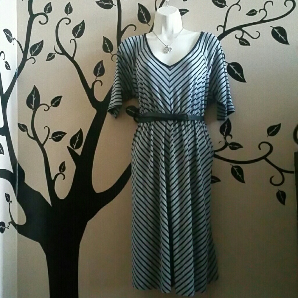 Torrid V-neck Grey and Black Striped Dress w/ belt