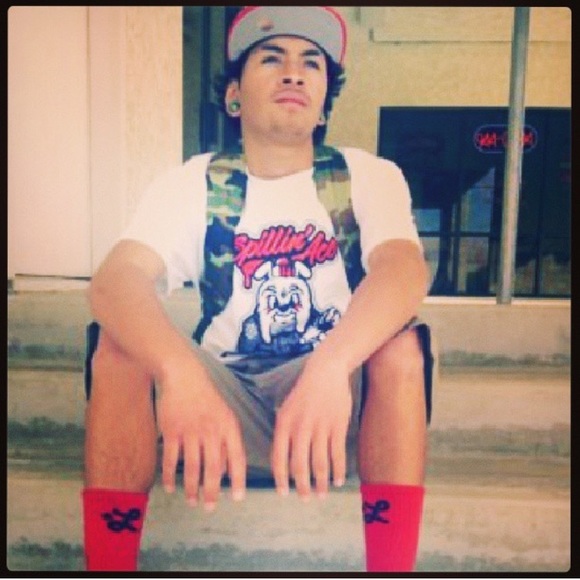 Meet your Posher, Juan (: - Picture 3 of 4