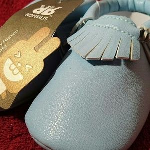 SOLD Unisex InfantTassel Moccasins