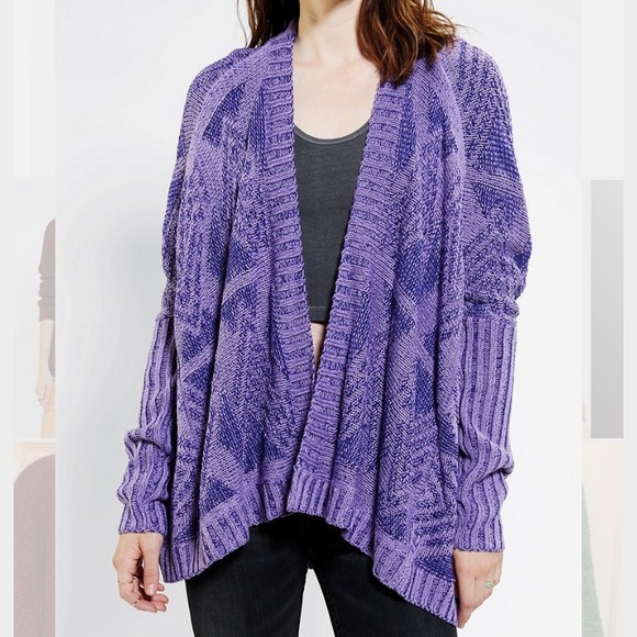 Urban Outfitters Sweaters - Urban Outfitters Geometric Sweater