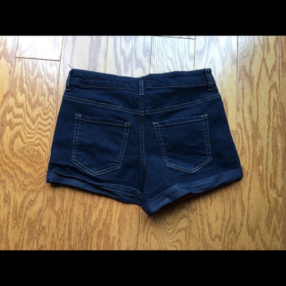 NWOT dark wash denim shorts - Picture 3 of 3