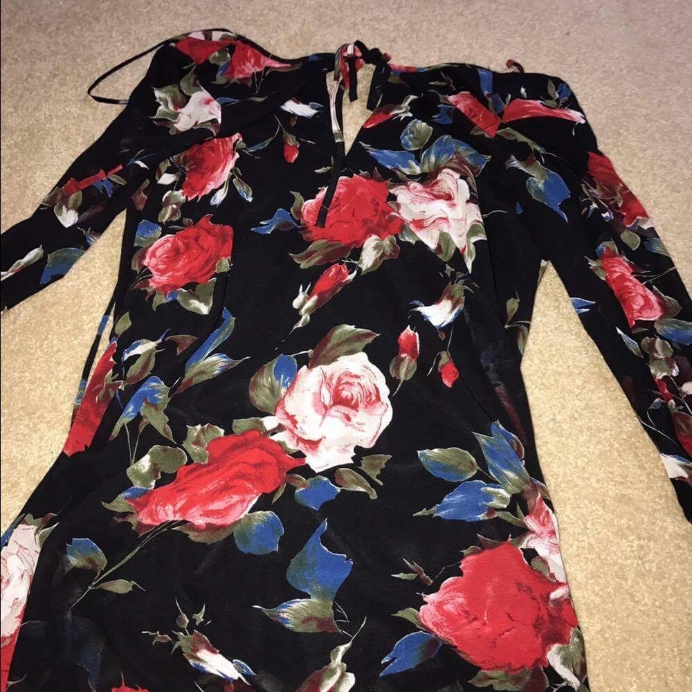 Key hole backless dress