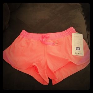 Hot short lululemon