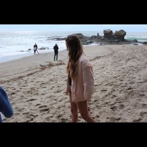 Meet your Posher, Ella