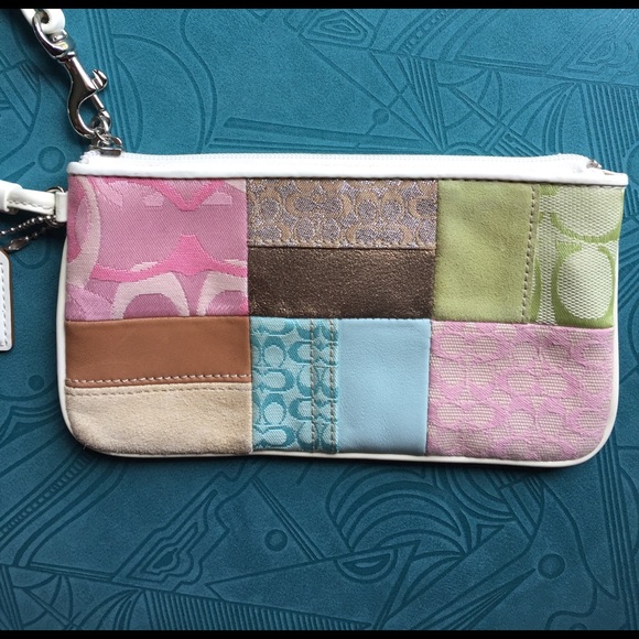 Coach colorful wristlet - Picture 2 of 6