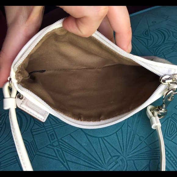 Coach colorful wristlet - Picture 6 of 6