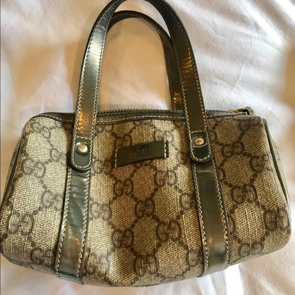 Mini Gucci bag
