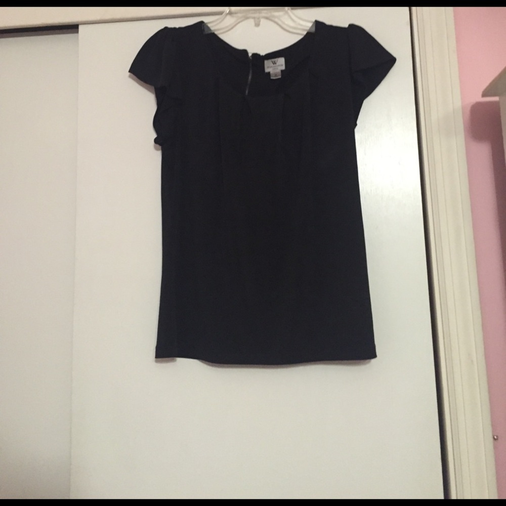 Black Worthington blouse with ruffle sleeves!