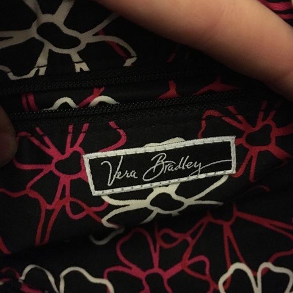 Vera Bradley black quilted handbag - Picture 4 of 6