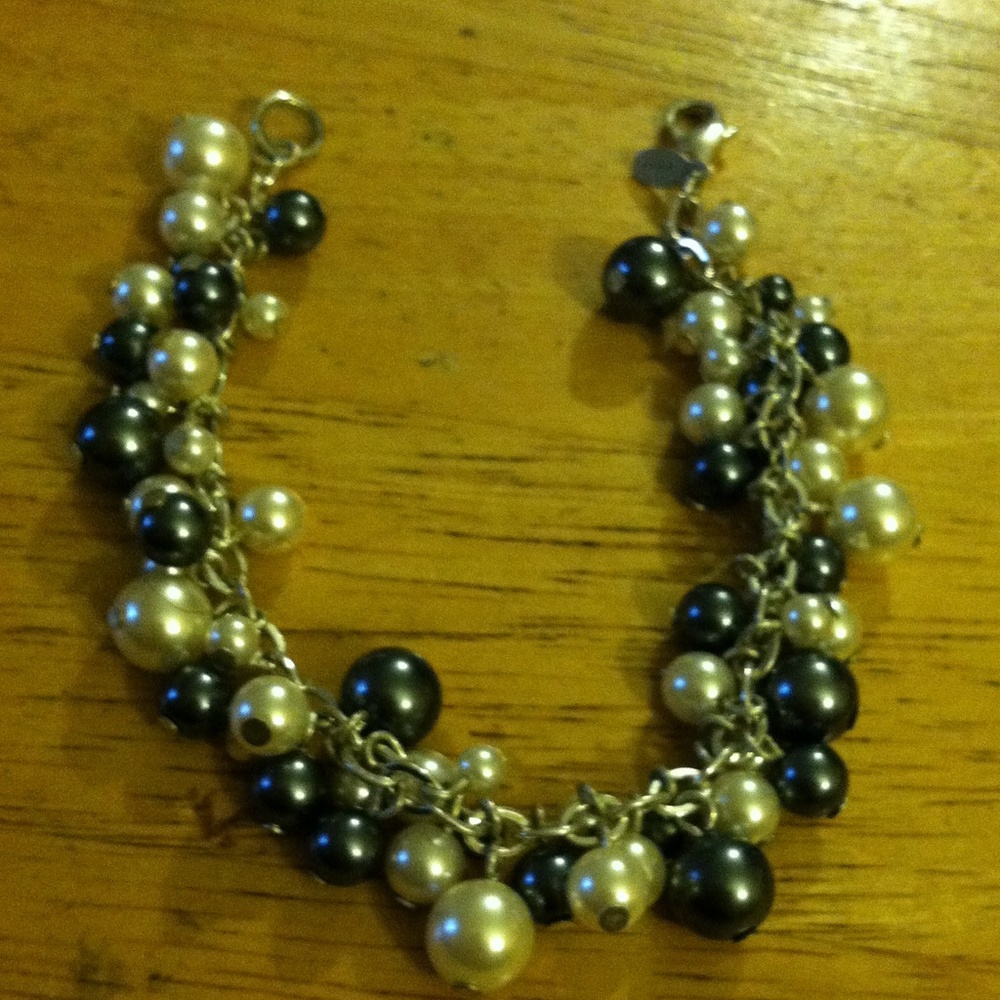 RMN pearl bracelet