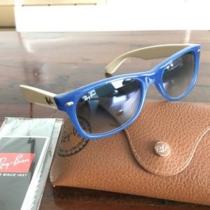 Ray Ban New Wayfarer Sunlgasses Blue/Cream