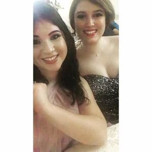 Meet your Posher, Elizabeth