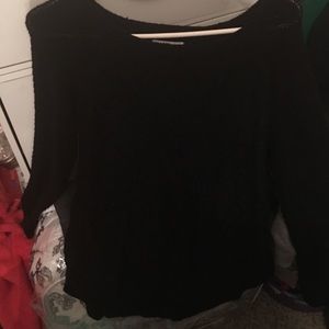 Black sweater with the roses embellished