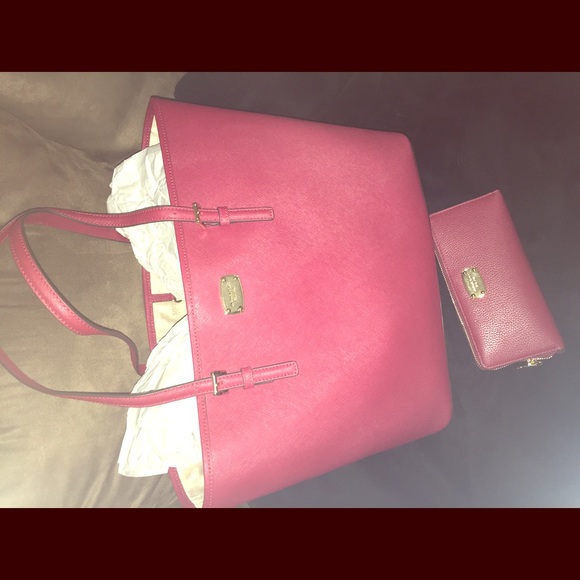 Red Michael Kors tote & wallet - Picture 1 of 4