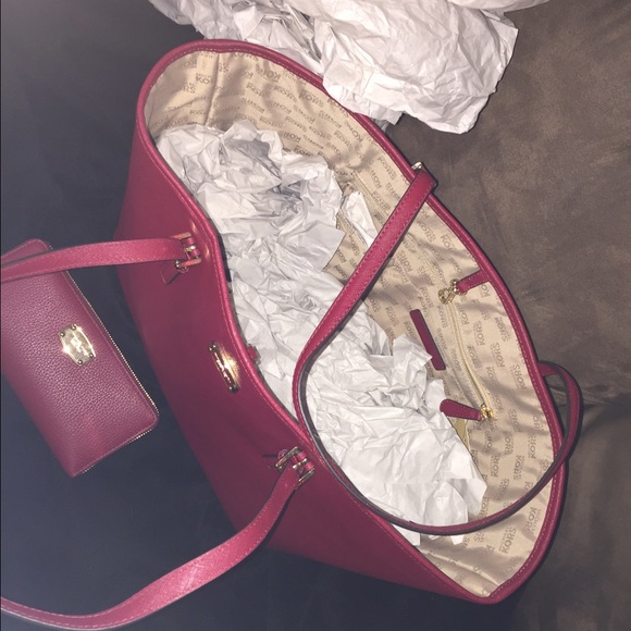 Red Michael Kors tote & wallet - Picture 2 of 4
