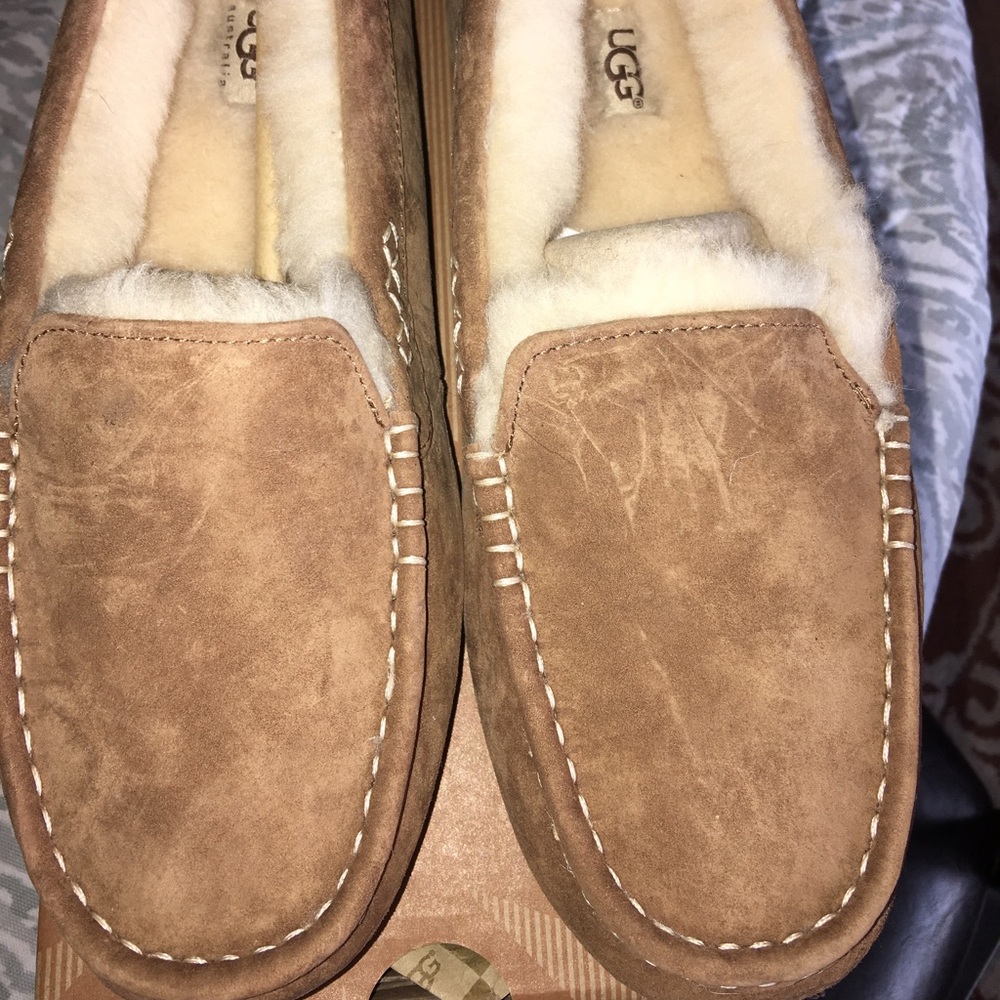 Ugg Slippers. Ansley Size 10. Brand new