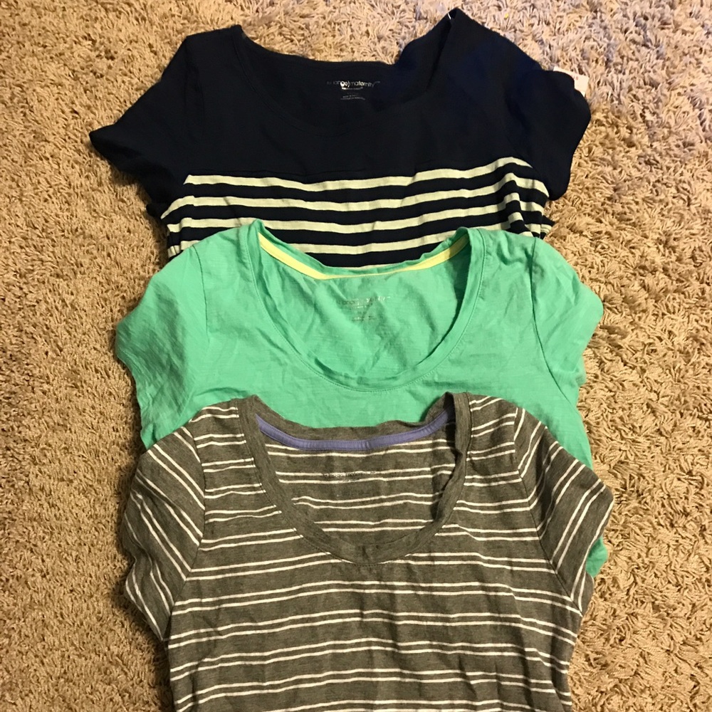 3 Liz Lange Maternity shirts