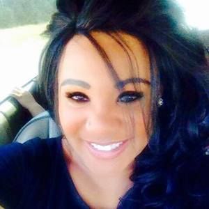 Meet your Posher, Juanita