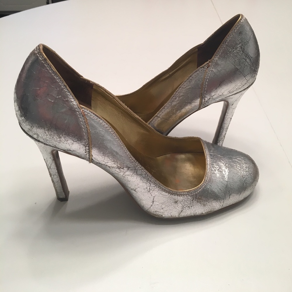 Guess Silver faux distressed heels