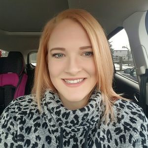 Meet your Posher, Alyson