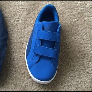 Little boys tennis shoes