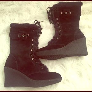 ⬇️SALE💲NWOT🖤AEROSOLES Suede & Faux Fur trim boot
