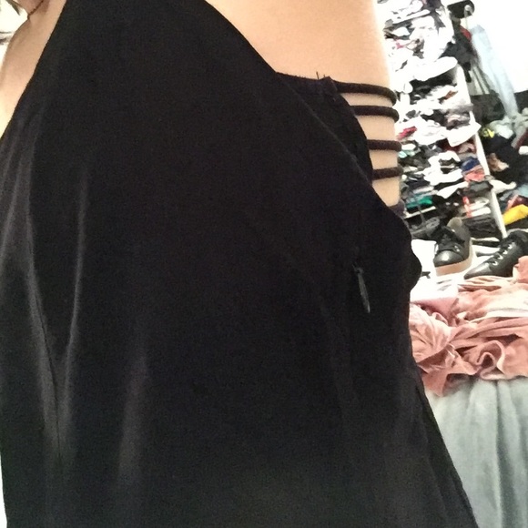 Silence + noise strappy back romper - Picture 4 of 5