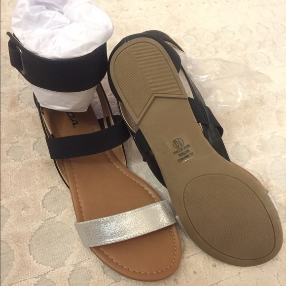 Cute Black & Silver Sandals (Size 10) - Picture 2 of 4