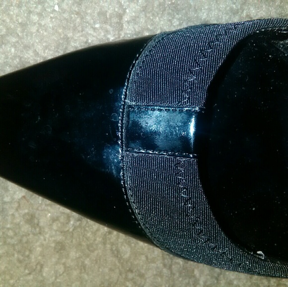 Black Patten Leather Fabric Pumps - Picture 2 of 2