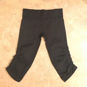 Lululemon crop leggings