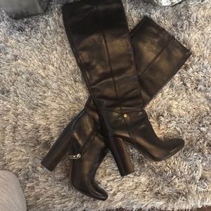 Gorgeous Tory Burch Leather boots size 6.5