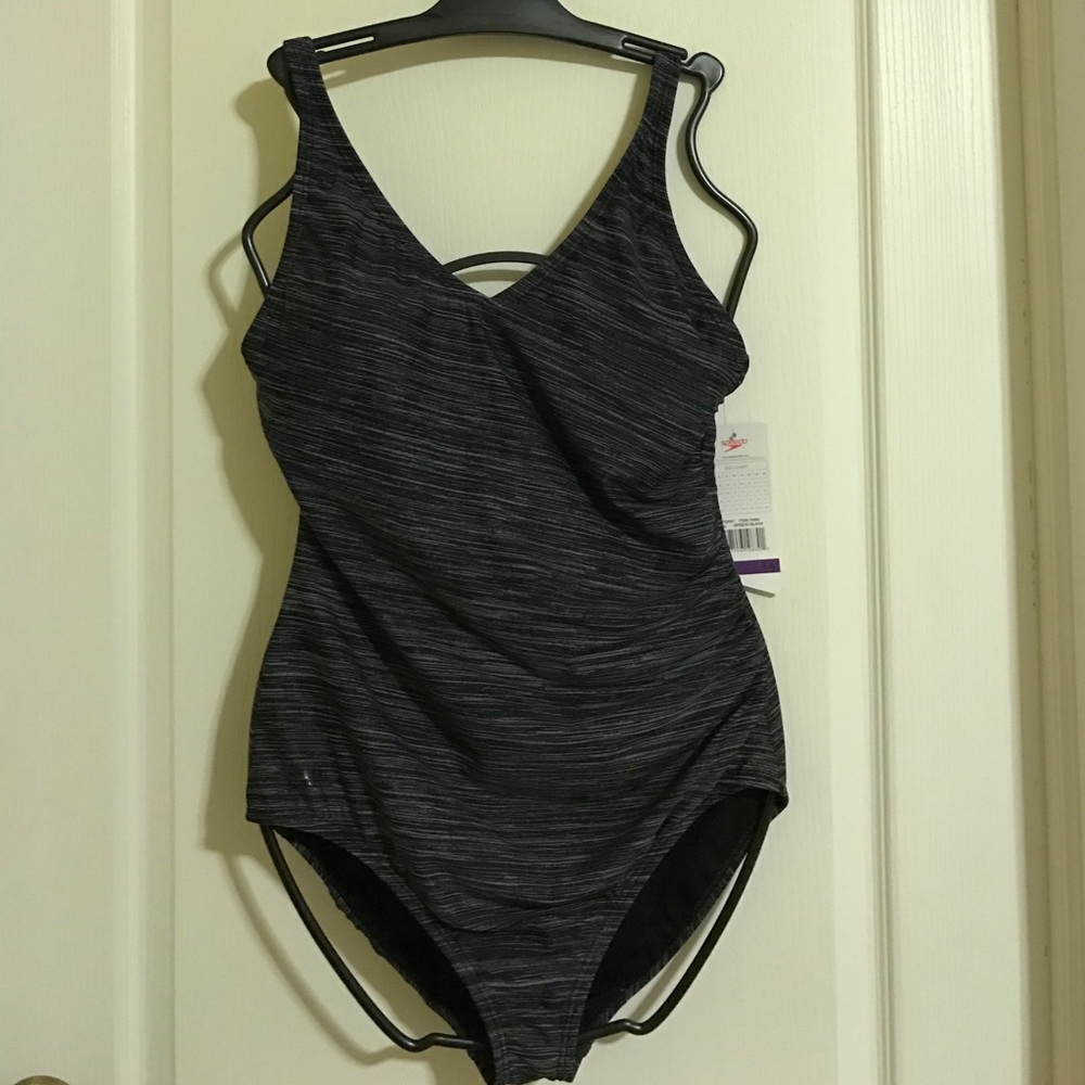 Bathing suit / one piece