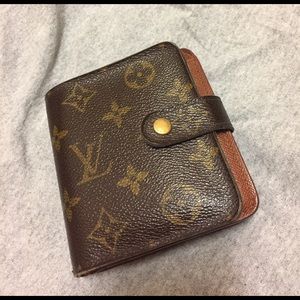 Louis Vuitton monogram wallet