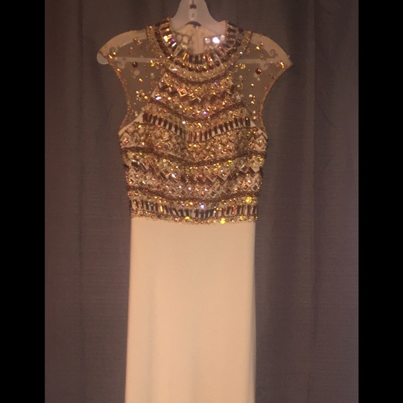 Mori Lee Prom Dress - Picture 5 of 5