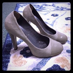 BCBG pumps