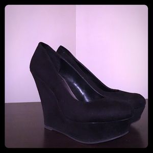 Black Wedge Heel 7.5