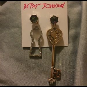 Betsey Johnson earrings. 1 key, 1 keyhole. Cute