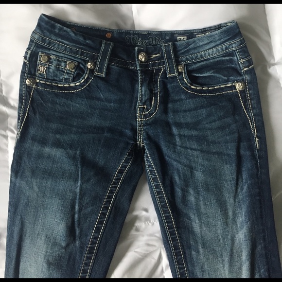 Miss Me jeans SOLD - Picture 2 of 4