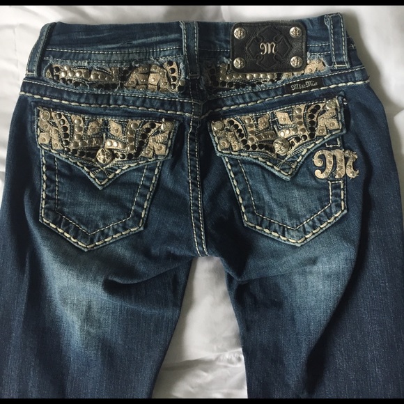 Miss Me jeans SOLD - Picture 3 of 4