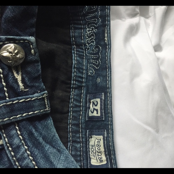 Miss Me jeans SOLD - Picture 4 of 4