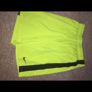 NIKE ATHLETIC SHORTS