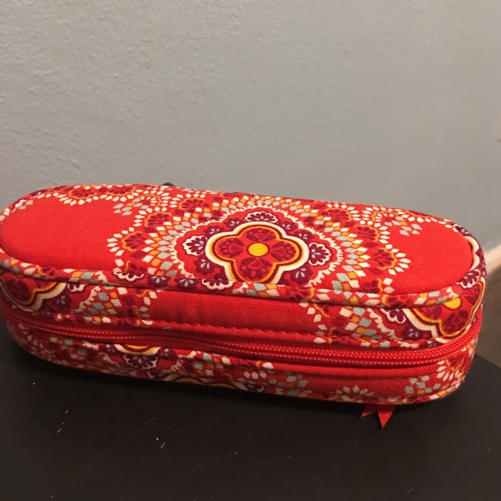 Vera bradley sunglasses case